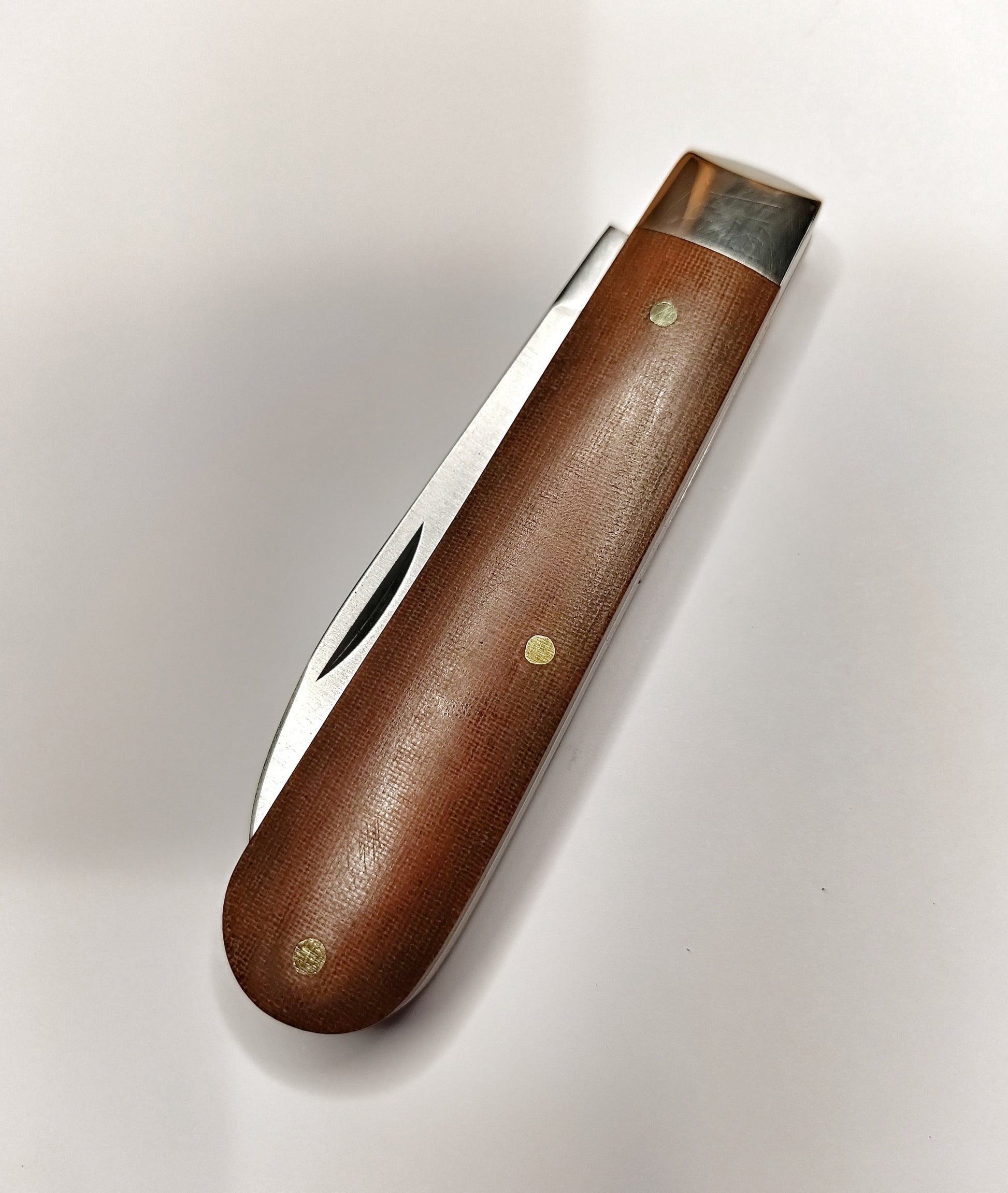 twistsed assisted_sheffield knives_a wright & son_traditional pocket knives